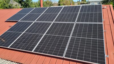 Baja tu boleta de luz con energía solar